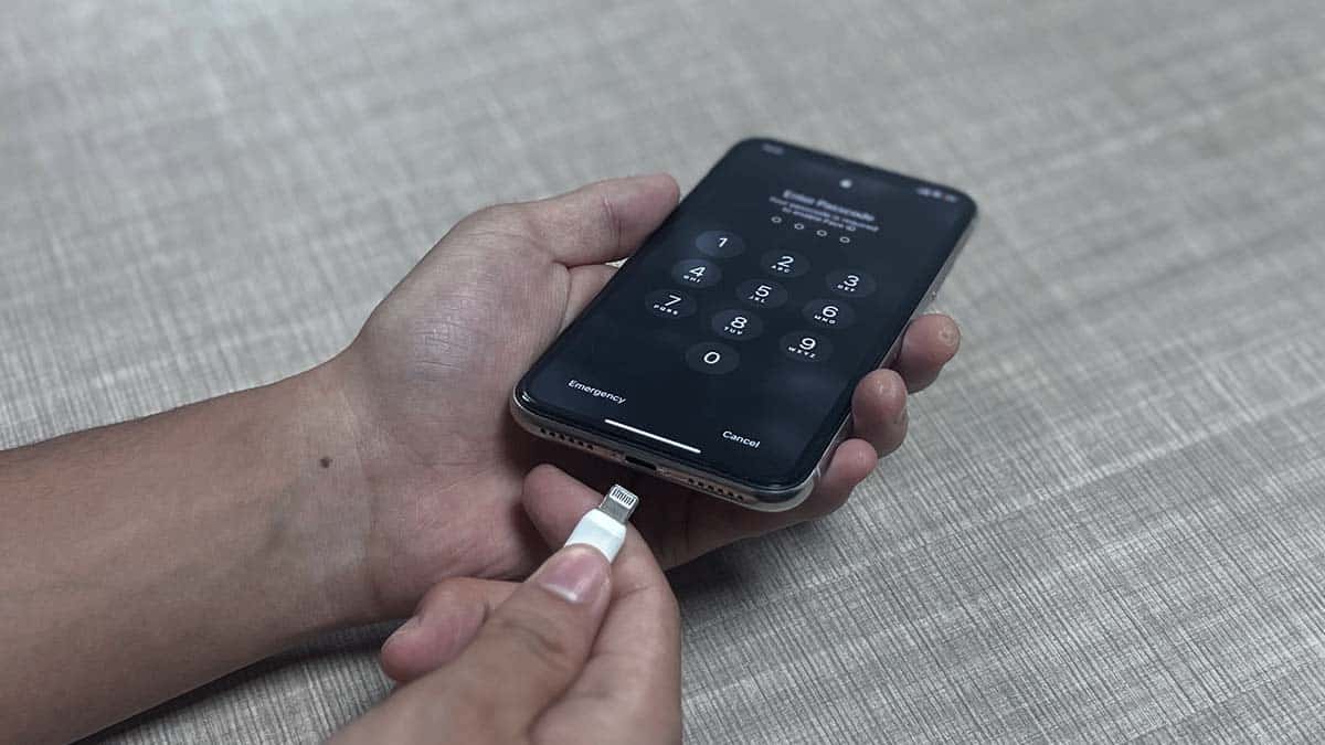 iPhone's Charging Port Not Working? Here's What to Do Tech News Today