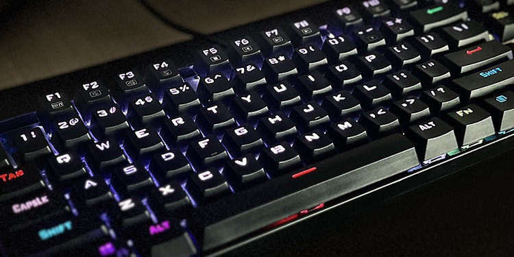 keyboard randomly stops working