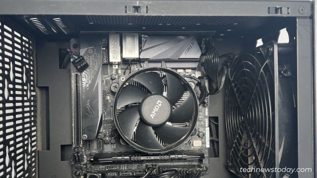 Motherboard Types: ATX, Micro ATX, and Mini ITX Explained 6 mini itx case holding mini itx board