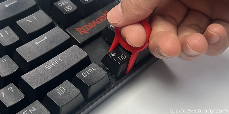 Keyboard Randomly Stops Working - Here’s How to Fix It 12 pull-out-left-key-keybap-puller