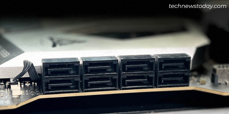 Motherboard Connectors and Headers: A Detailed Look 4 sata ports in motherboard