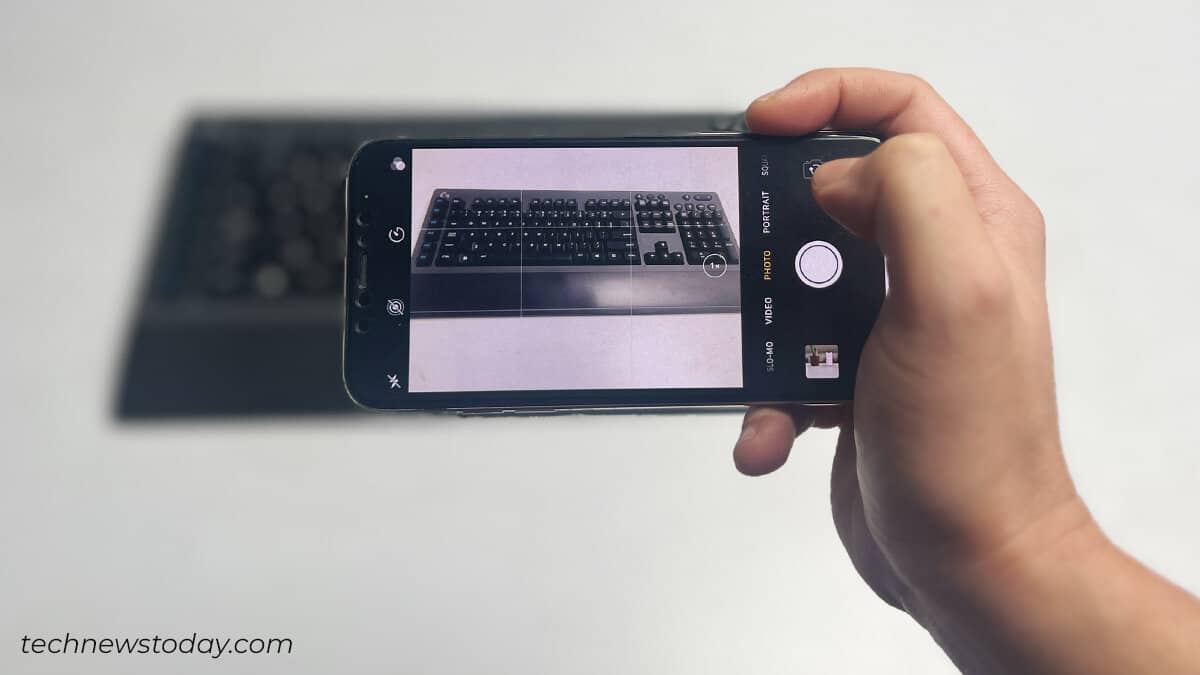 take-photo-of-your-keyboard