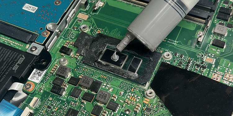 thermal paste on laptop