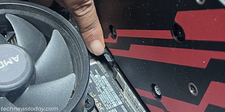 unlock-pcie-locking-clip-graphics-card