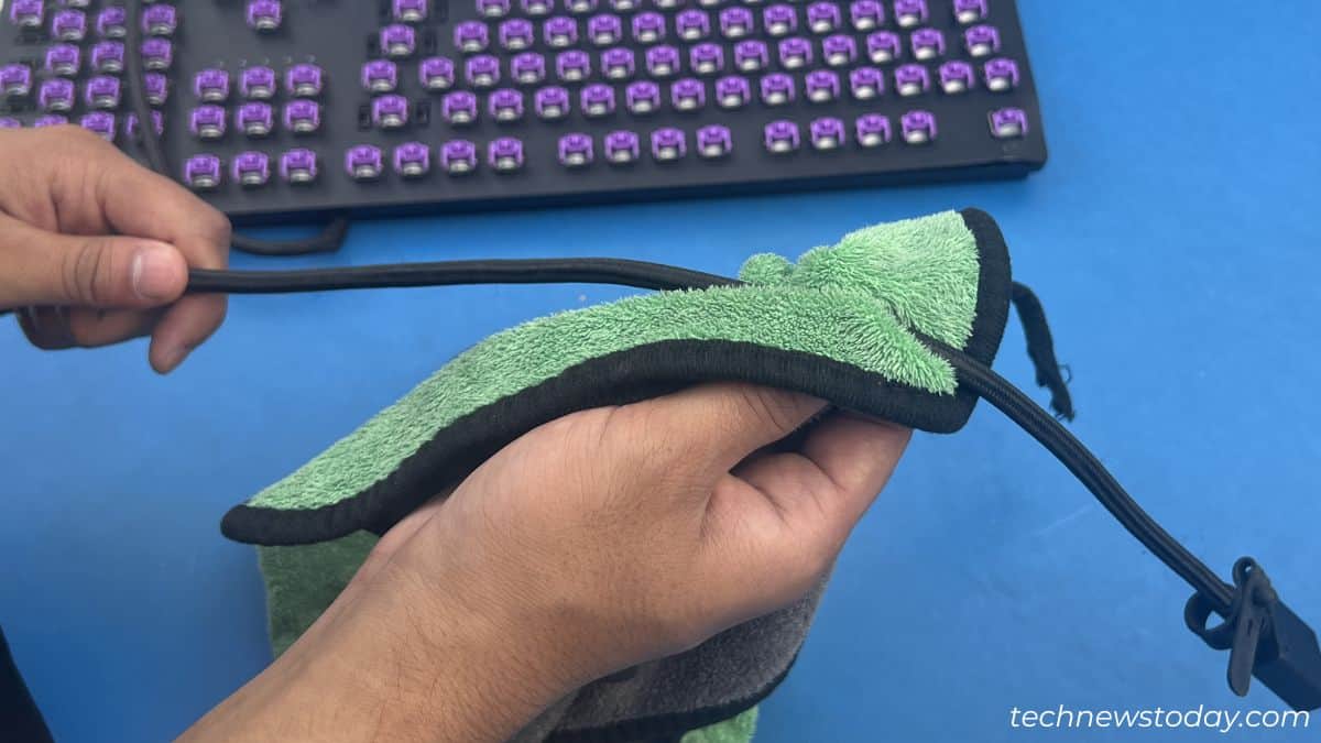 clean razer keyboard cable