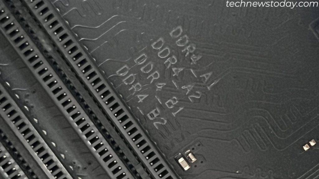¿Cómo instalar RAM? Guía paso a paso 3 asignación de ranura de memoria ddr4