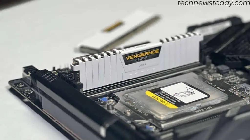 installing-ram-on-motherboard-1024x576