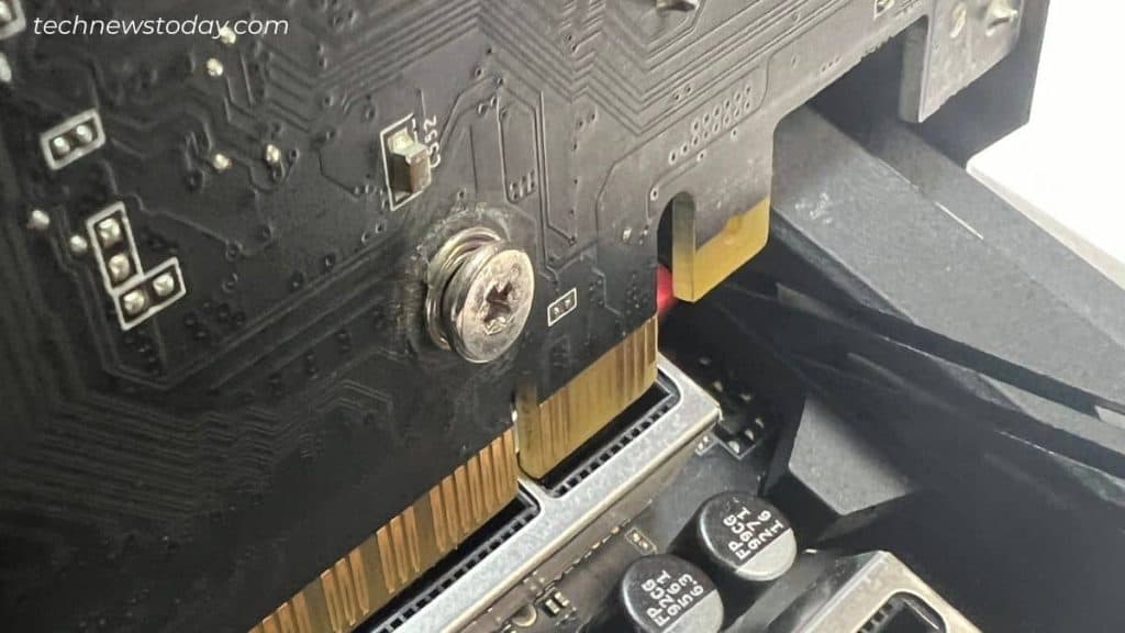 Thunderbolt Header and Ports (Complete Guide) 5 installing thunderbolt card on pcie slot