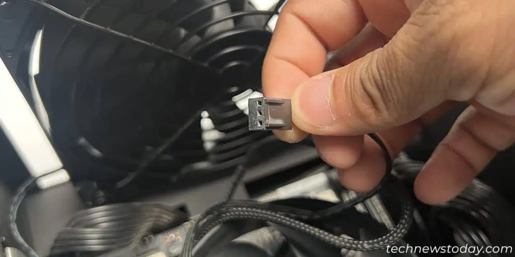 unplug-pc-fan-cable-1024x512