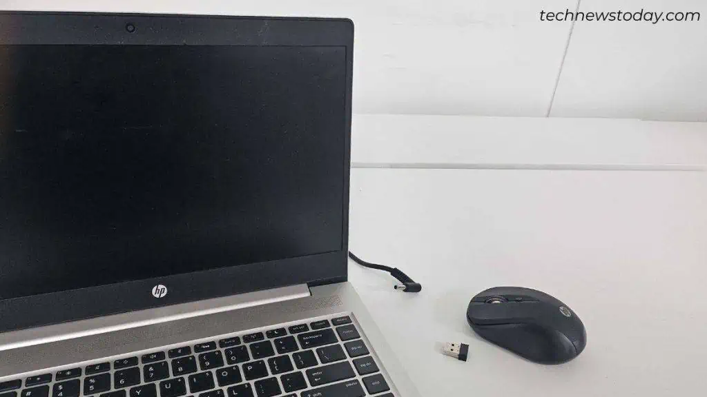 disconnect-external-peripherals-and-ac-adapter-from-hp-laptop-1024x576