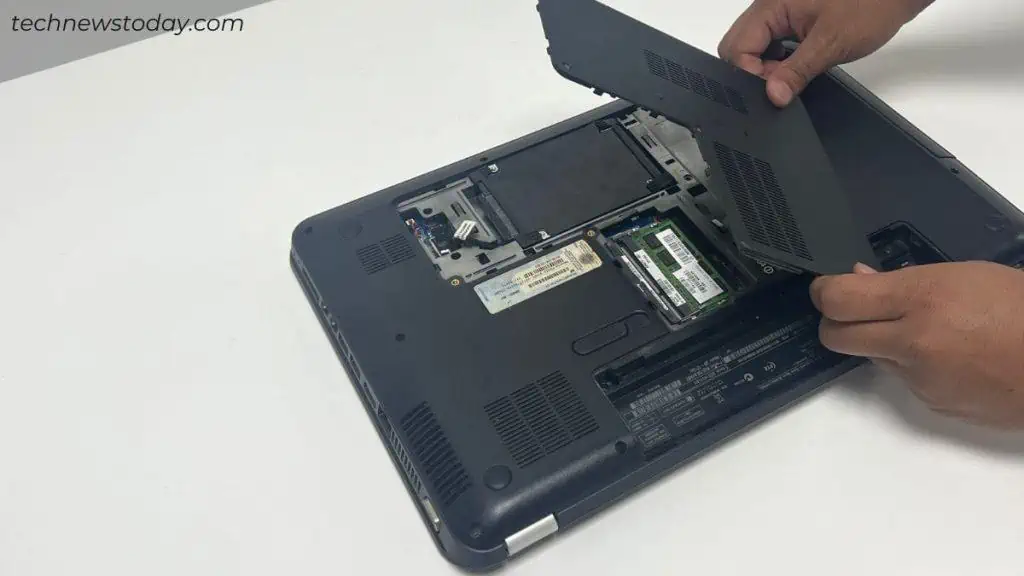 HP Laptop Won't Turn on? Here's How to Fix It 15 hp-laptop-cover-removal-1024x576
