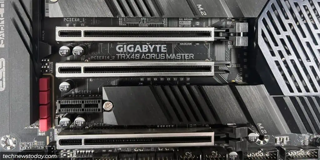 motherboard-model-sticker-gigabyte-trx40-1024x512