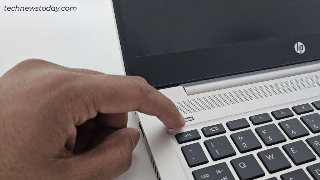 HP Laptop Won't Turn on? Here's How to Fix It 6 press-power-button-for-a-few-seconds-1024x576
