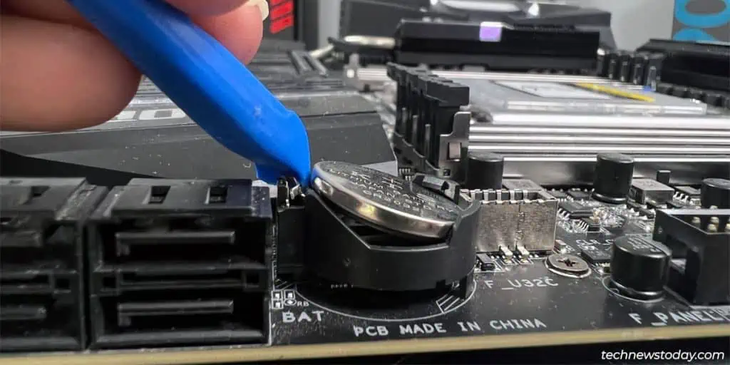 remove-cmos-battery-with-spudger-1024x512