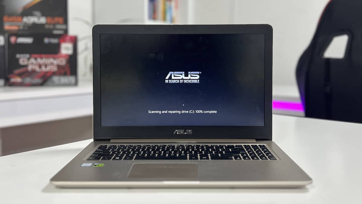 Windows Stuck In Scanning And Repairing Drive Screen? 4 Easy Fixes