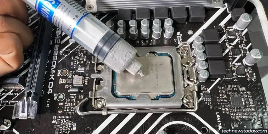 How To Install Intel CPU on Motherboard Safely 13 apply-thermal-paste-on-cpu-1024x512