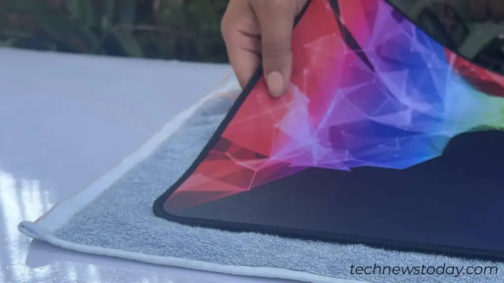 How to Clean a Mousepad 16 clean-a-mousepad-place-it-over-towel-1024x576