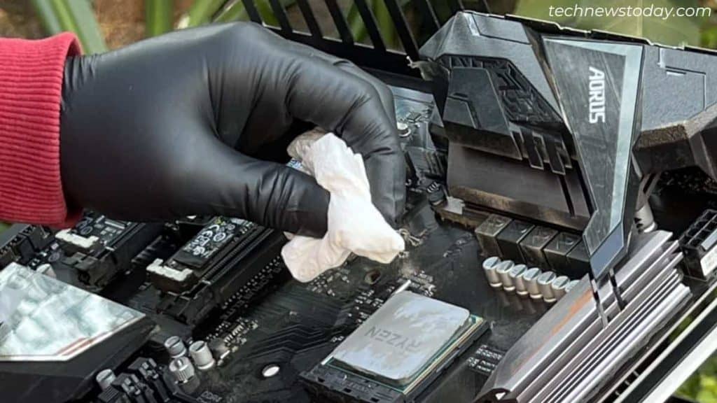 How To Clean A Motherboard