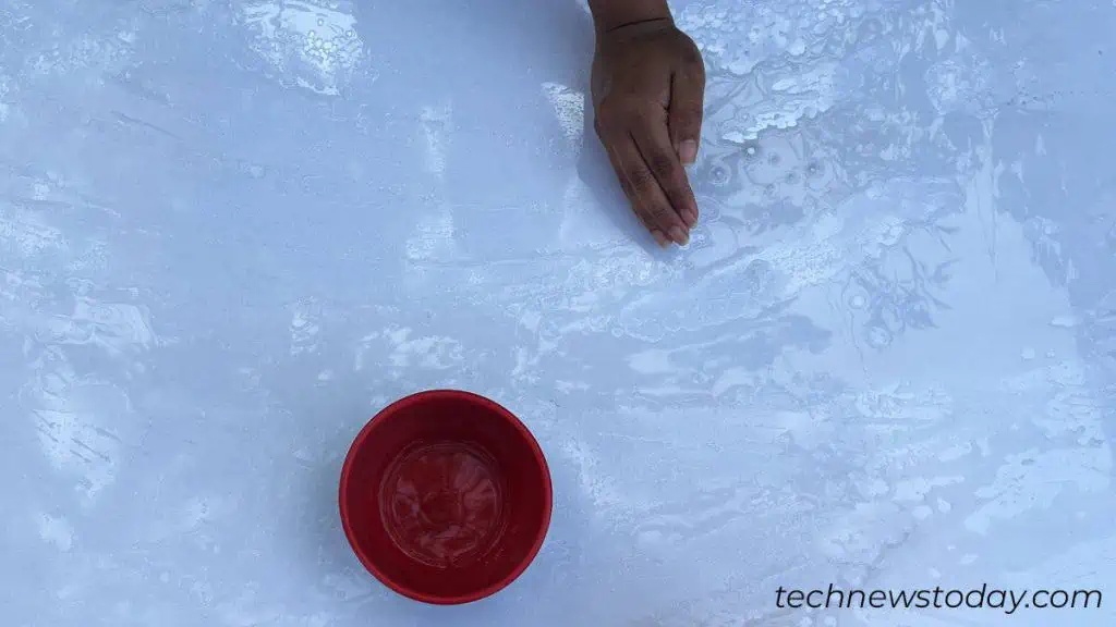 How to Clean a Mousepad 15 clean-your-workspace-before-drying-the-mousepad-1024x576