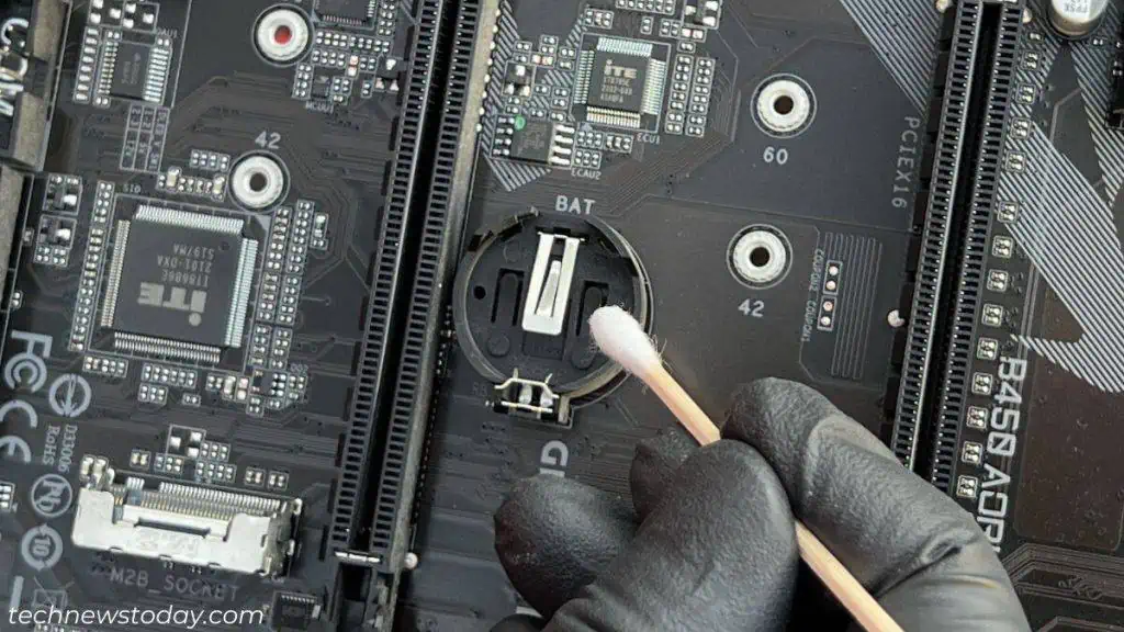 How To Clean A Motherboard 25 cleaning-cmos-compartment-1024x576