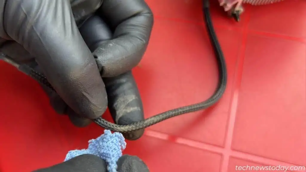 How To Clean A Motherboard 31 cleaning-dusty-cable-1024x576