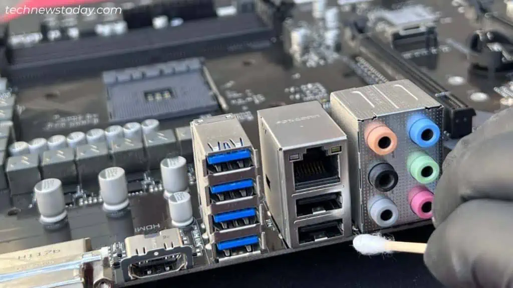 How To Clean A Motherboard 27 cleaning-motherboard-ports-1024x576