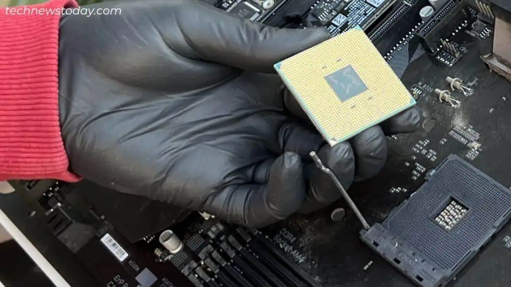 How To Clean A Motherboard 16 cpu-removal-from-am4-socket-1024x576