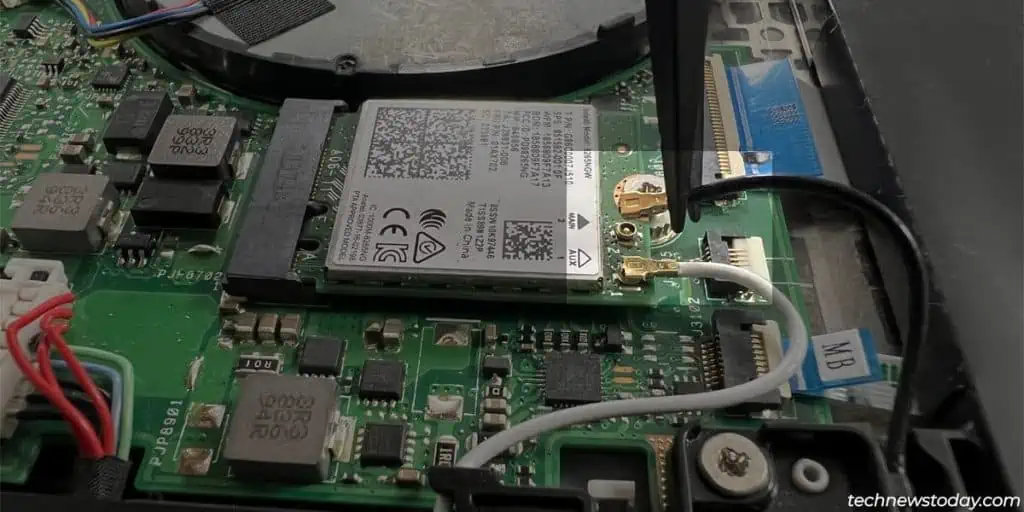 How to Install a Wi-Fi Card 18 detach-m2-wifi-adapter-antenna-1024x512