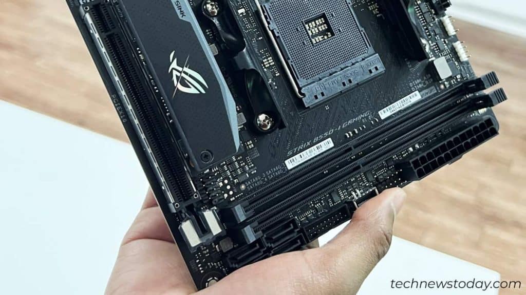 motherboard-slots-for-future-upgrades