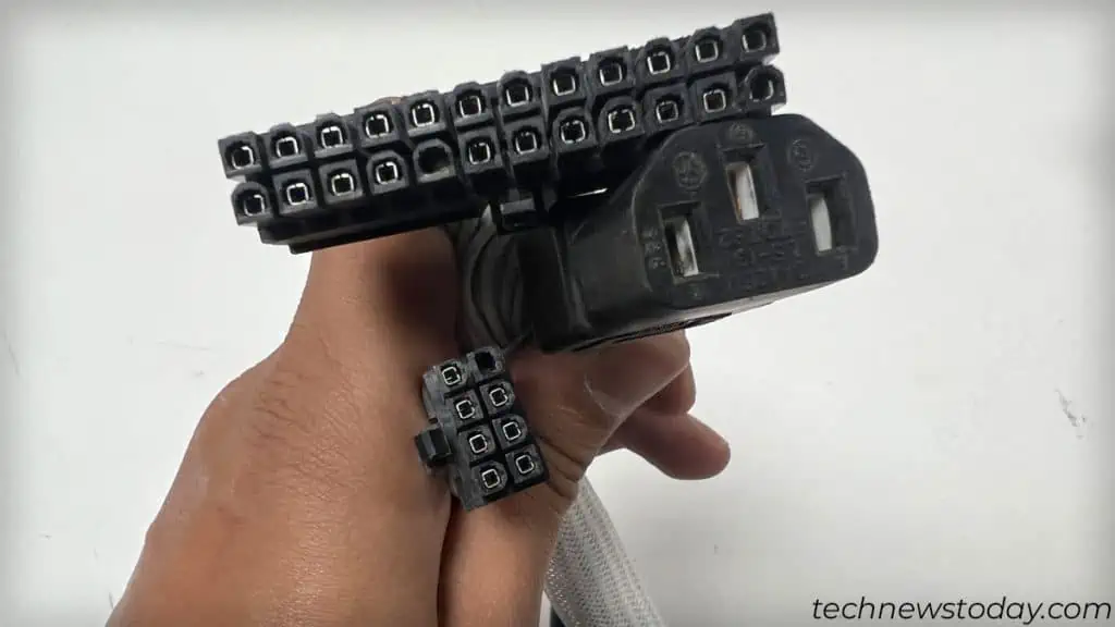 Checking-PSU-Cables-and-Connectors-1024x576